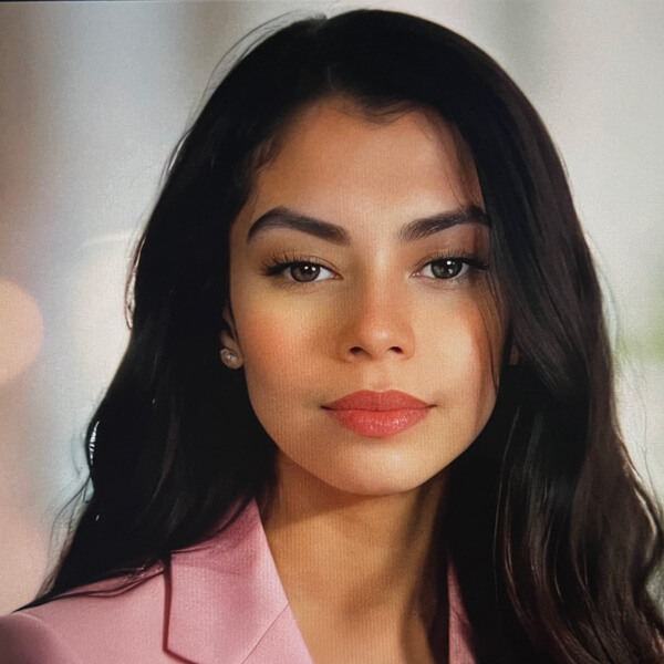 Headshot of Stephanie Orozco